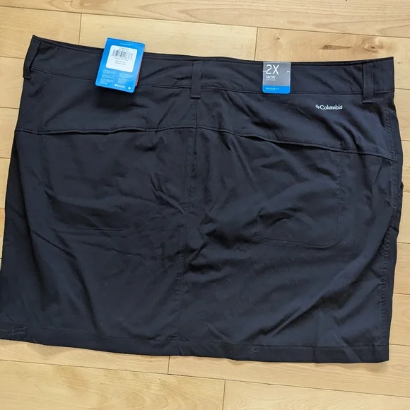 NWT - Columbia Women's Black Skort - Picture 2 of 7